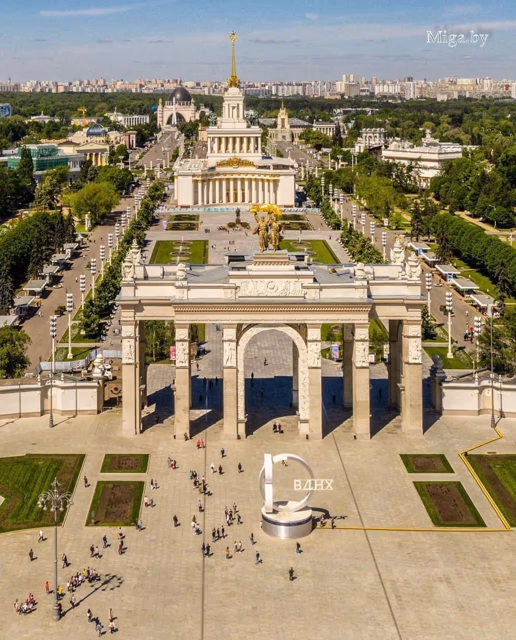 Экскурсия на ВДНХ в Москву