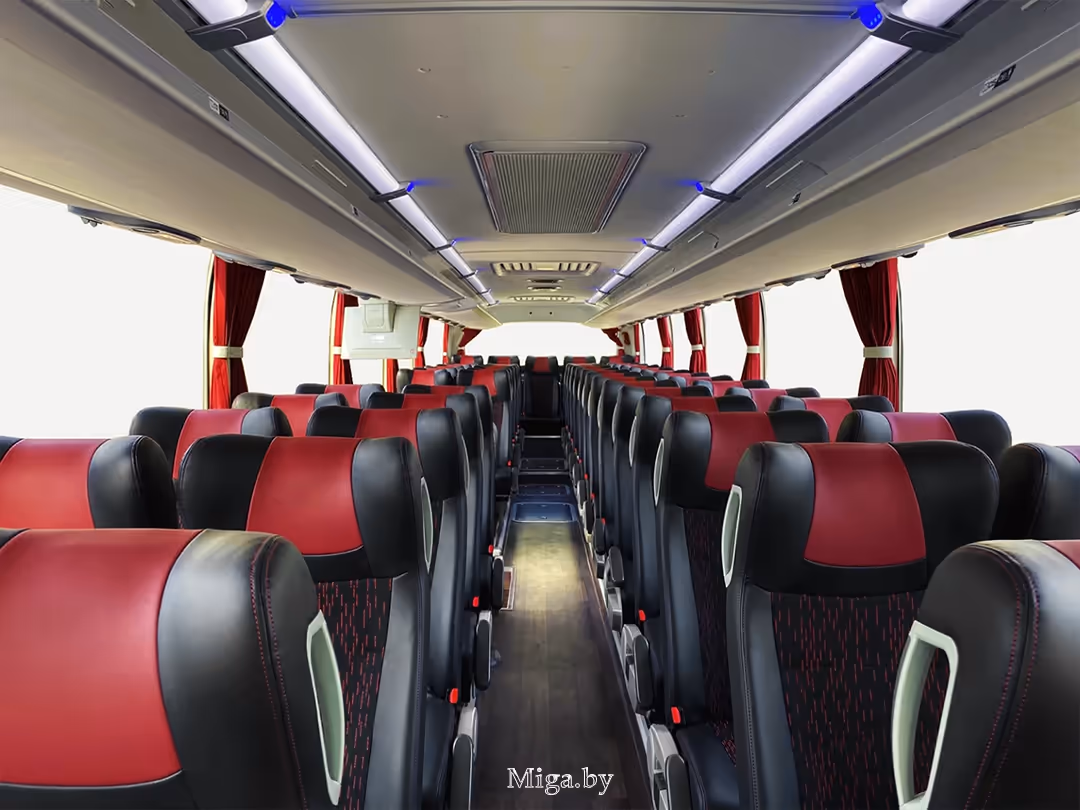 Интерьер туристического автобуса Yutong 6128
